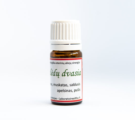 KALĖDŲ DVASIA eterinių aliejų mišinys 5 ml